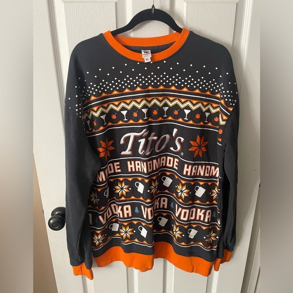 Tito’s Handmade Vodka Crew Neck Sweatshirt ~ Ugly Christmas “Sweater” Size XL